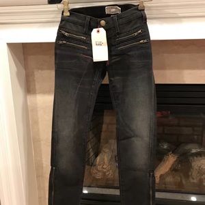 Current/Elliott deim Jean. Size 24 new with tag